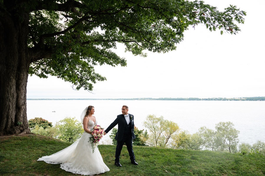 Belhurst Castle, Rochester wedding Venue, Bride and Groom, Lake